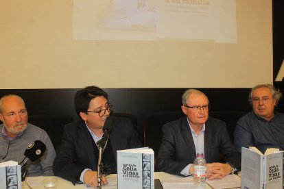 Cartas de Celia Viñas a su familia.