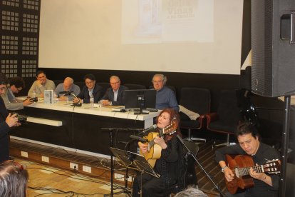 Cartas de Celia Viñas a su familia.