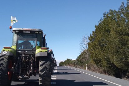 La caravana con destino a El Contador. Foto: Asaja