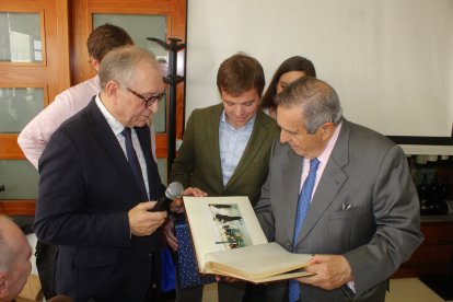 Homenaje al doctor Luis Castillo Mesa