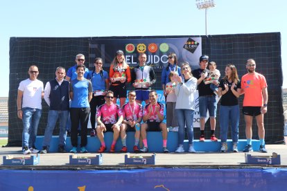 El Ejido se ha teñido de violeta por el Día de la Mujer.
