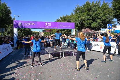 Carrera del Día de la Mujer en Almería. Llegadas a meta de 11 a 11:30 horas