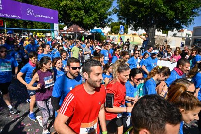 Carrera del Día de la Mujer en Almería. Llegadas a meta de 11 a 11:30 horas