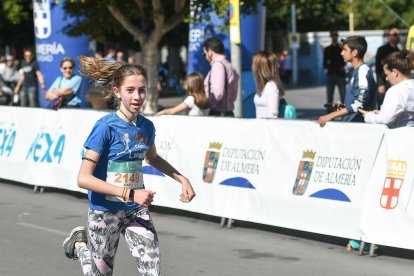 Carrera del Día de la Mujer en Almería. Llegadas a meta de 11 a 11:30 horas