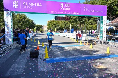 Carrera del Día de la Mujer en Almería. Llegadas a meta de 11:30 a 11:45 horas.
