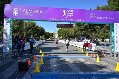 Carrera del Día de la Mujer en Almería. Llegadas a meta de 11:30 a 11:45 horas.