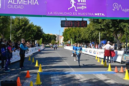 Carrera del Día de la Mujer en Almería. Llegadas a meta de 11:30 a 11:45 horas.