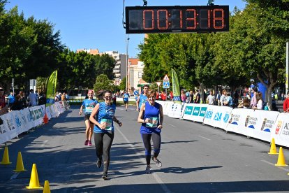 Carrera del Día de la Mujer en Almería. Llegadas a meta de 11:30 a 11:45 horas.