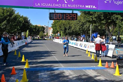 Carrera del Día de la Mujer en Almería. Llegadas a meta de 11:30 a 11:45 horas.