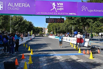 Carrera del Día de la Mujer en Almería. Llegadas a meta de 11:30 a 11:45 horas.