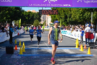 Carrera del Día de la Mujer en Almería. Llegadas a meta de 11:30 a 11:45 horas.