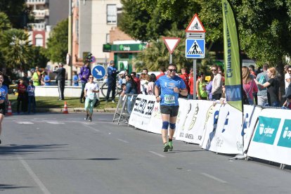 Carrera del Día de la Mujer en Almería. Llegadas a meta de 11:30 a 11:45 horas.