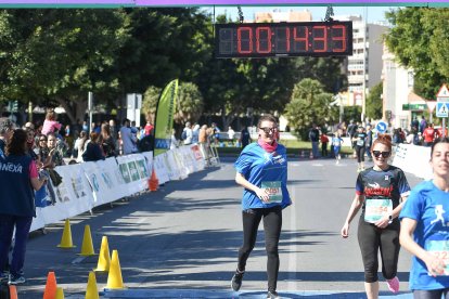 Carrera del Día de la Mujer en Almería. Llegadas a meta de 11:30 a 11:45 horas.