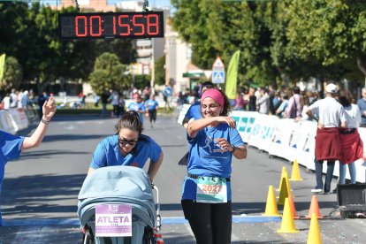 Carrera del Día de la Mujer en Almería. Llegadas a meta de 11:30 a 11:45 horas.