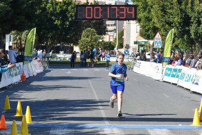 Carrera del Día de la Mujer en Almería. Llegadas a meta de 11:30 a 11:45 horas.