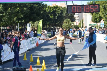 Carrera del Día de la Mujer en Almería. Llegadas a meta de 11:30 a 11:45 horas.