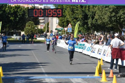 Carrera del Día de la Mujer en Almería. Llegadas a meta de 11:30 a 11:45 horas.