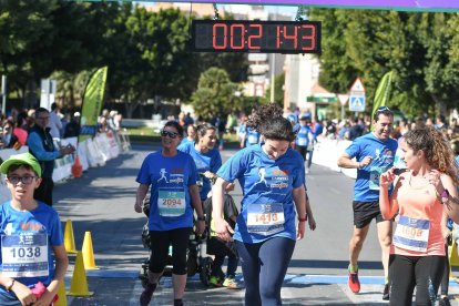 Carrera del Día de la Mujer en Almería. Llegadas a meta de 11:30 a 11:45 horas.