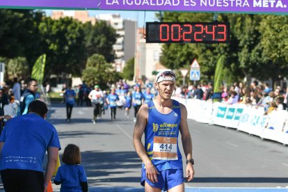 Carrera del Día de la Mujer en Almería. Llegadas a meta de 11:30 a 11:45 horas.