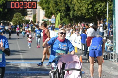 Carrera del Día de la Mujer en Almería. Llegadas a meta de 11:30 a 11:45 horas.