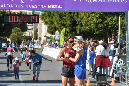 Carrera del Día de la Mujer en Almería. Llegadas a meta de 11:30 a 11:45 horas.