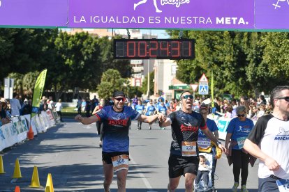 Carrera del Día de la Mujer en Almería. Llegadas a meta de 11:30 a 11:45 horas.