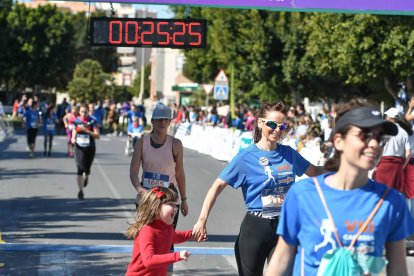 Carrera del Día de la Mujer en Almería. Llegadas a meta de 11:30 a 11:45 horas.