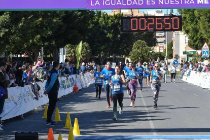 Carrera del Día de la Mujer en Almería. Llegadas a meta de 11:30 a 11:45 horas.