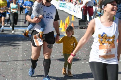 Carrera Día de la Mujer -  Llegadas de 12 a 12:30 horas.