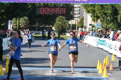 Carrera Día de la Mujer -  Llegadas de 12 a 12:30 horas.