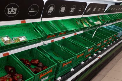 Sin fruta este viernes en un Mercadona de la capital.