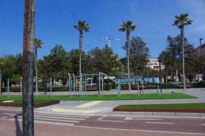 Paseo Marítimo, Plaza de los Periodistas.