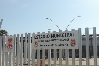 Entrada por Tribuna al Mediterráneo.