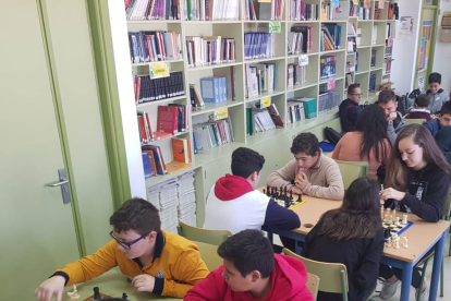 Las partidas en un ambiente deportivo,