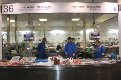 Zona de pescadería del Mercado Central.