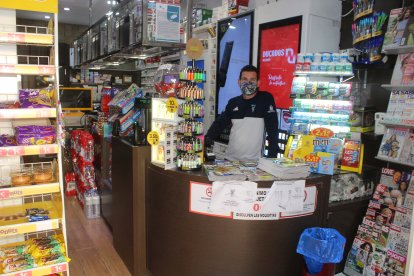 Estanco ubicado en calle Ricardos.