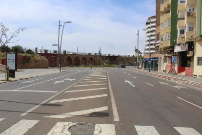 Barrios Mediterráneo-Oliveros, Hermandad de Pasión.