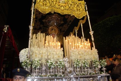 Hermandad de la Macarena.