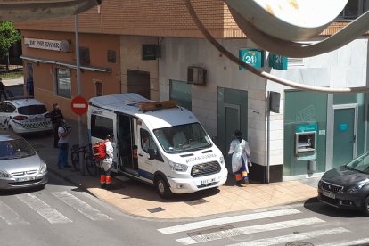 Una ambulancia se ha desplazado hasta la zona.