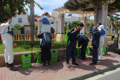 Equipo de desinfección dirigido por Diego José Jiménez Gálvez.