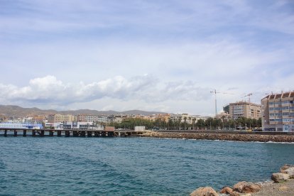 El Cable Francés y el inicio del Paseo Marítimo de Almería.