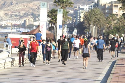 Así se veía el Paseo Marítimo desde La Térmica.