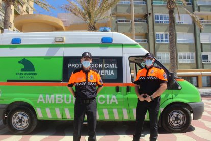 Ambulancia de Protección Civil del Ayuntamiento de Almería.