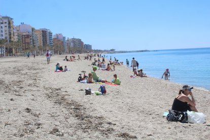 Las playas de la ciudad se llenaron con los más pequeños.