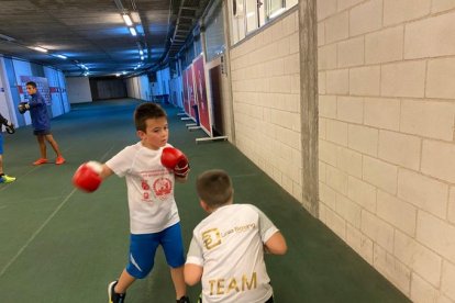 Deportistas en acción.