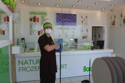 Llaollao, establecimiento situado en el Paseo Marítimo.