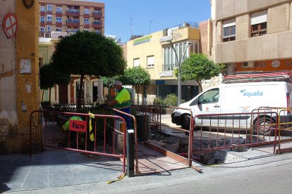 Obras en Plaza de Urrutia.