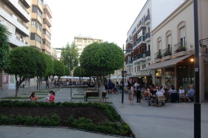 Terrazas de la hostelería de la Plaza Marqués de Heredia.