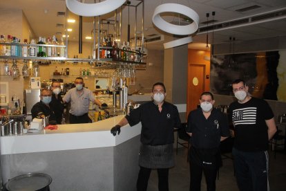 Profesionales de hostelería del Café Colón.