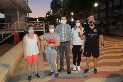 El uso de la mascarilla se impone en el Paseo Marítimo.
